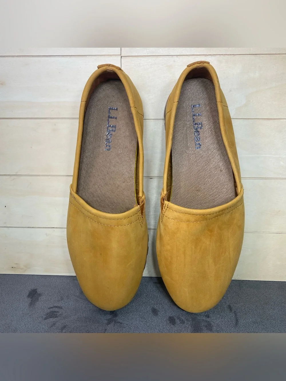LL Bean Slip-Ons Women's Size 7.5 Shoes Mustard Yellow Brown Nubuck Leather